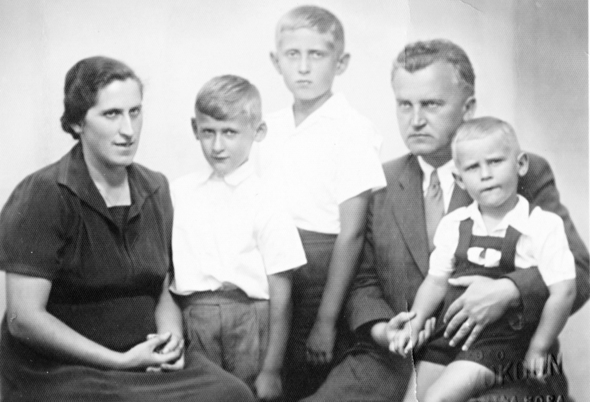 Jaromír Štifter s rodinou
